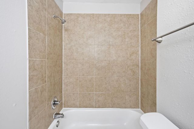 15119 Bathurst Drive, Houston, TX 77053