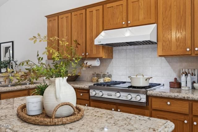 341 Roosevelt Avenue, Ventura, CA 93003