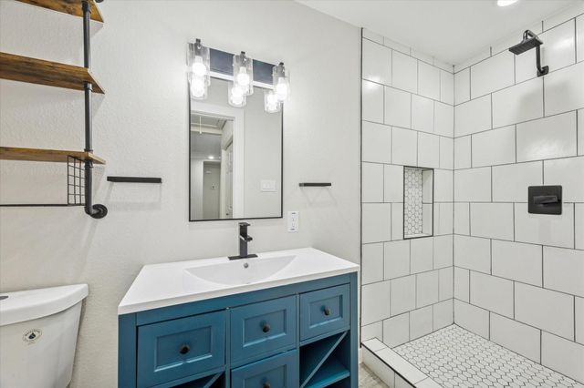 6731 London Street, Houston, TX 77021