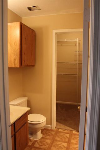 16111 Aspenglen Drive 910, Houston, TX 77084