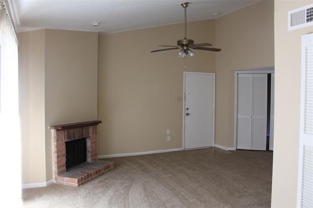 16111 Aspenglen Drive 910, Houston, TX 77084