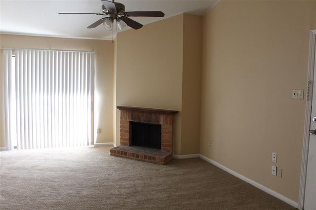 16111 Aspenglen Drive 910, Houston, TX 77084