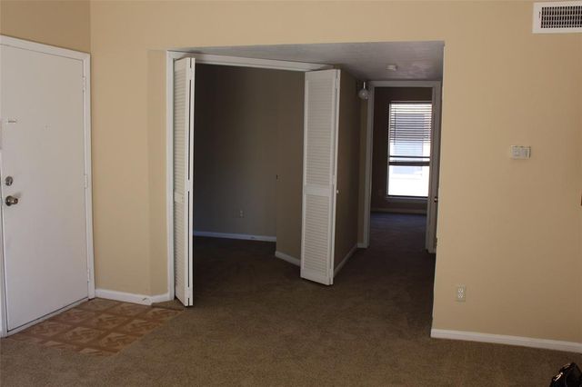 16111 Aspenglen Drive 910, Houston, TX 77084