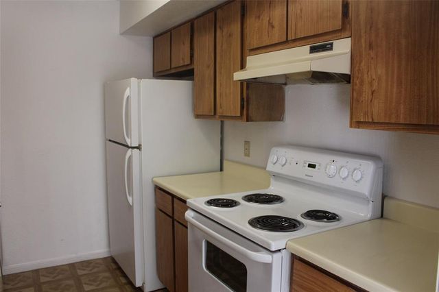 16111 Aspenglen Drive 910, Houston, TX 77084