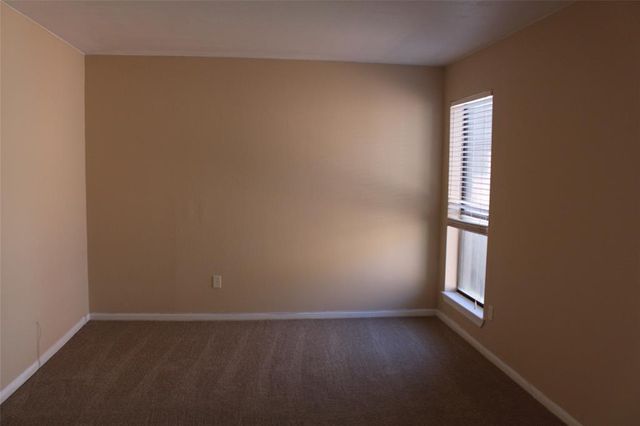 16111 Aspenglen Drive 910, Houston, TX 77084