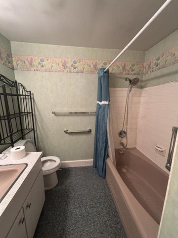 130 Southwoods Avenue, Fremont City, MI 49412