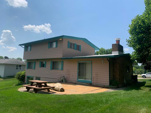 130 Southwoods Avenue, Fremont City, MI 49412