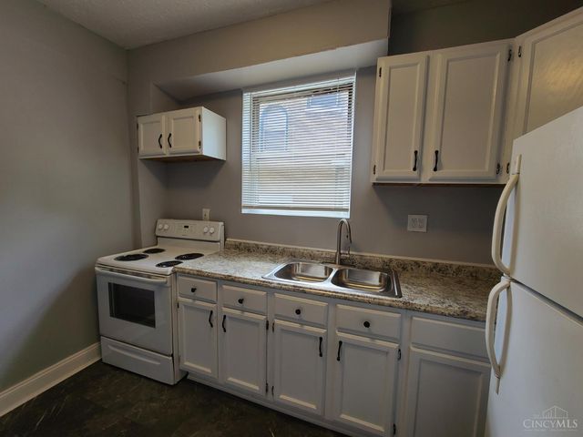 3319 Milton Court, Cincinnati, OH 45229