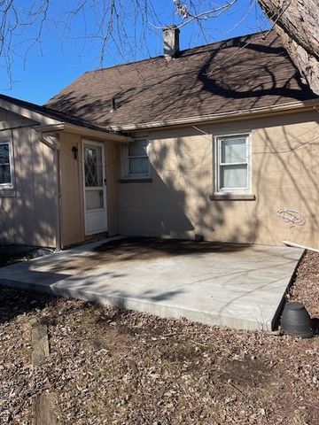 138 Chopin Street, Troy, MI 48083