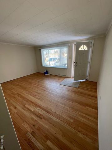 138 Chopin Street, Troy, MI 48083