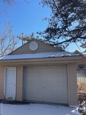 138 Chopin Street, Troy, MI 48083