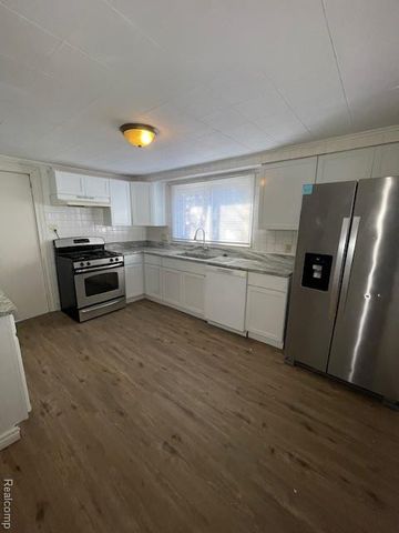 138 Chopin Street, Troy, MI 48083