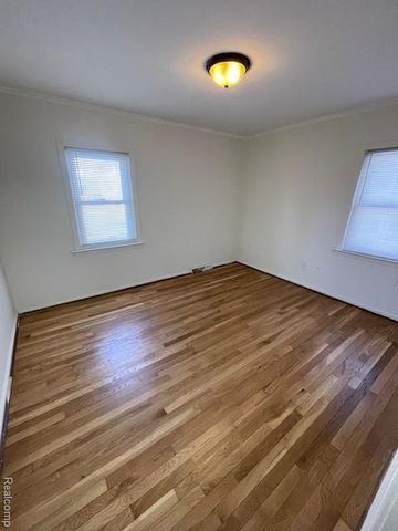 138 Chopin Street, Troy, MI 48083