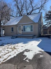 138 Chopin Street, Troy, MI 48083