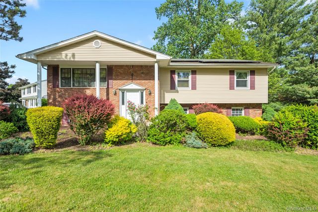 29 Sunny Ridge Road, Spring Valley, NY 10977