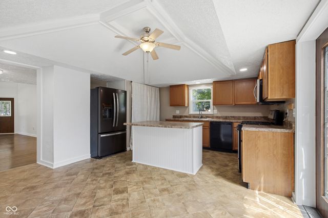 825 N West Street, Lebanon, IN 46052