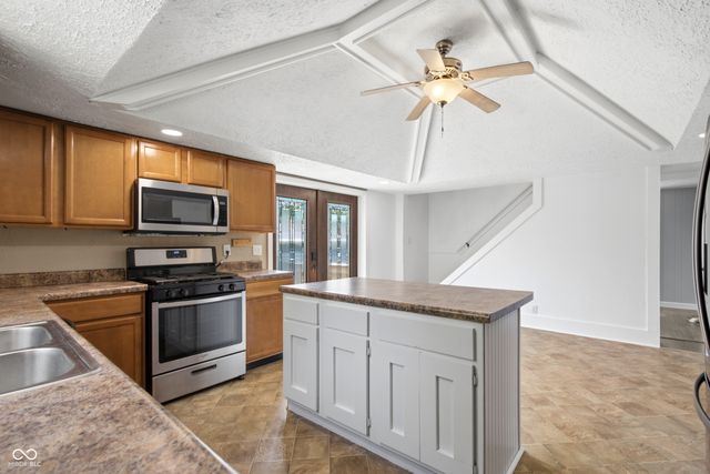 825 N West Street, Lebanon, IN 46052