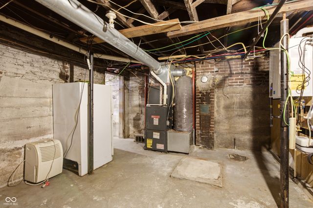 825 N West Street, Lebanon, IN 46052