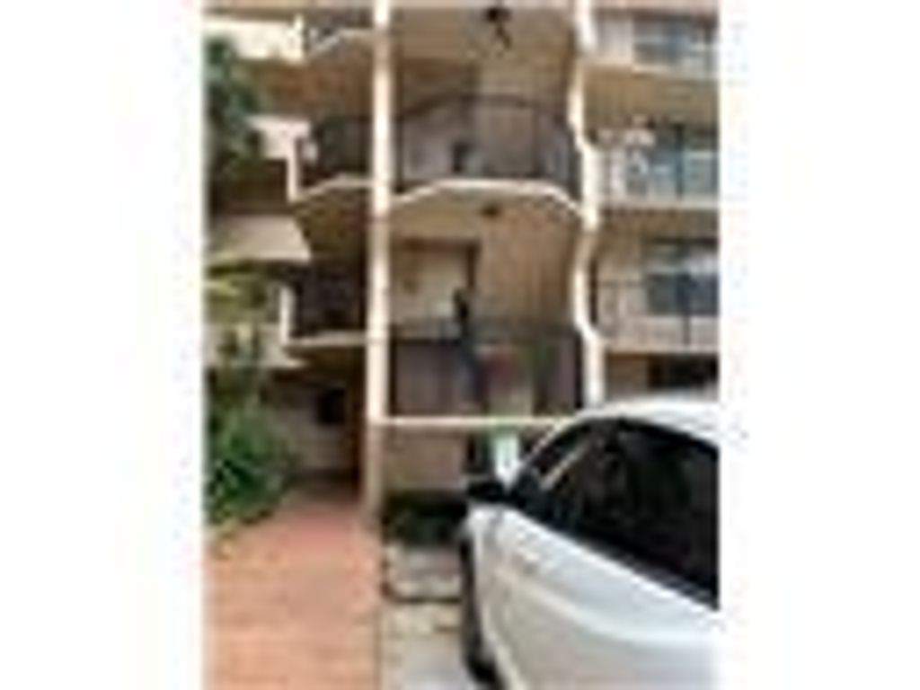 3590 Blue Lake Dr, Pompano Beach, FL 33064