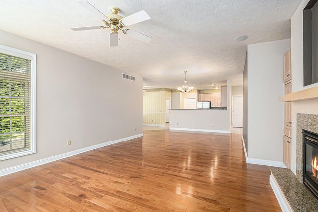 2669 Hunters Bluff, Kalamazoo, MI 49048