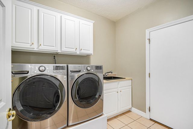 2669 Hunters Bluff, Kalamazoo, MI 49048