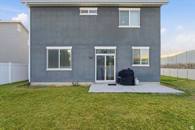 1596 W PARKVIEW DR, Syracuse, UT 84075