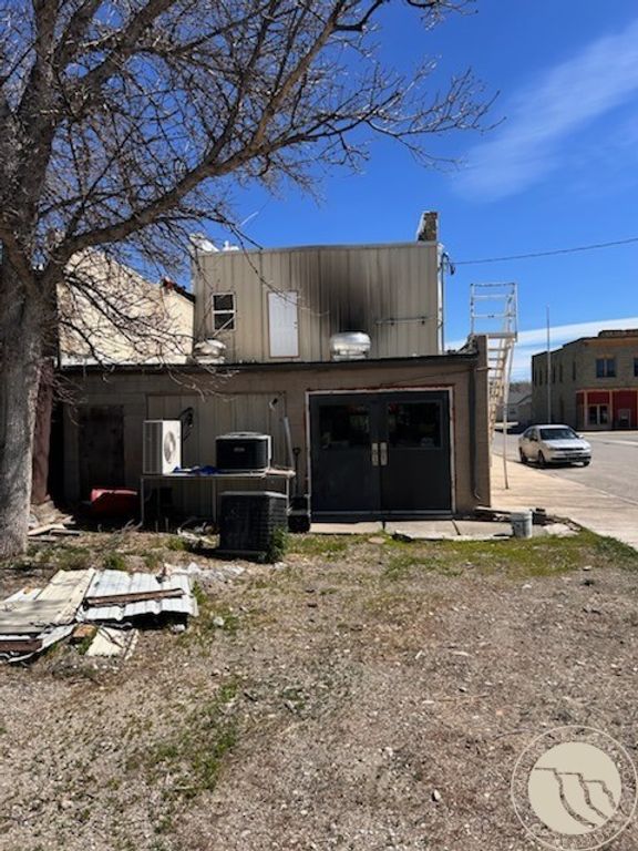 11 Central Avenue N, Harlowton, MT 59036 photo 4
