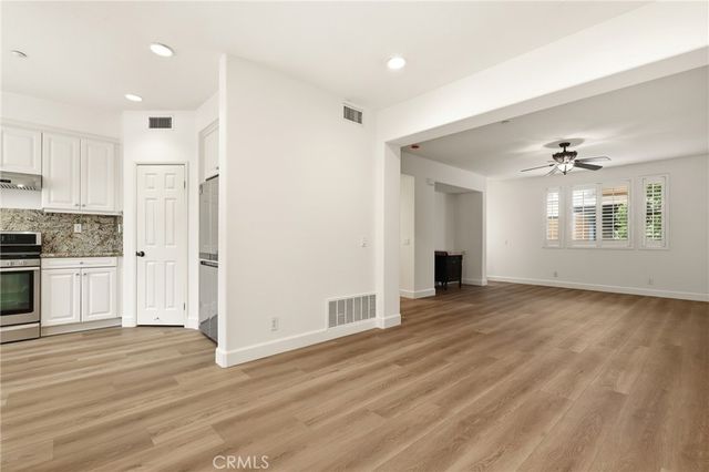 355 Flyers Lane, Tustin, CA 92782