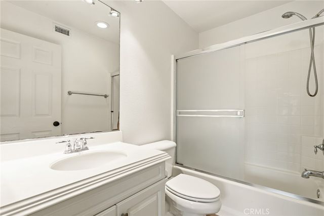 355 Flyers Lane, Tustin, CA 92782