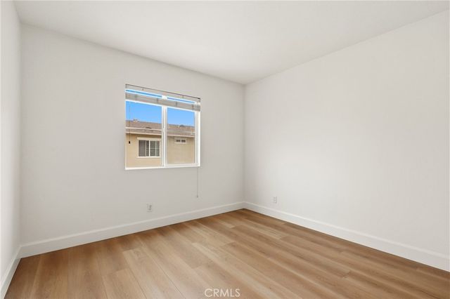 355 Flyers Lane, Tustin, CA 92782