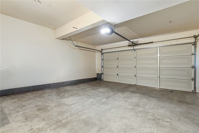 355 Flyers Lane, Tustin, CA 92782