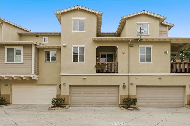 355 Flyers Lane, Tustin, CA 92782