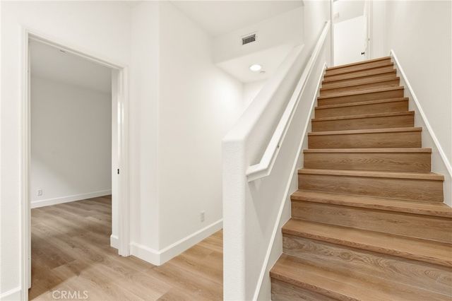 355 Flyers Lane, Tustin, CA 92782