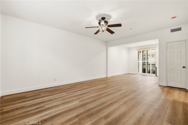 355 Flyers Lane, Tustin, CA 92782
