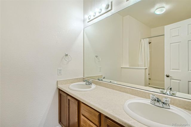 15700 E Jamison Drive 2-208, Englewood, CO 80112