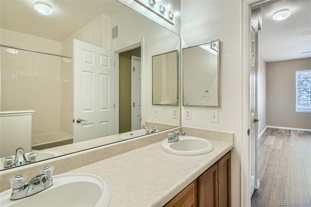 15700 E Jamison Drive 2-208, Englewood, CO 80112