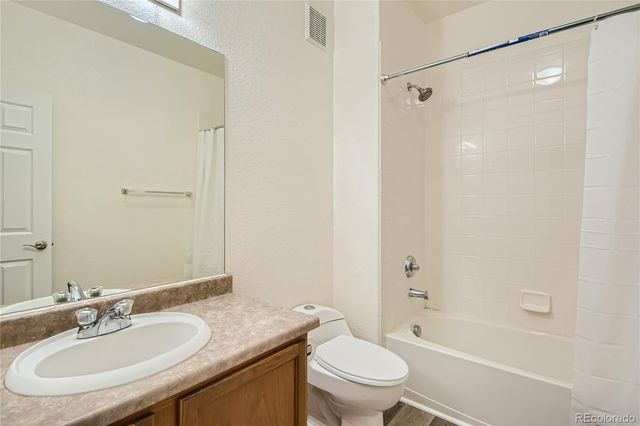 15700 E Jamison Drive 2-208, Englewood, CO 80112