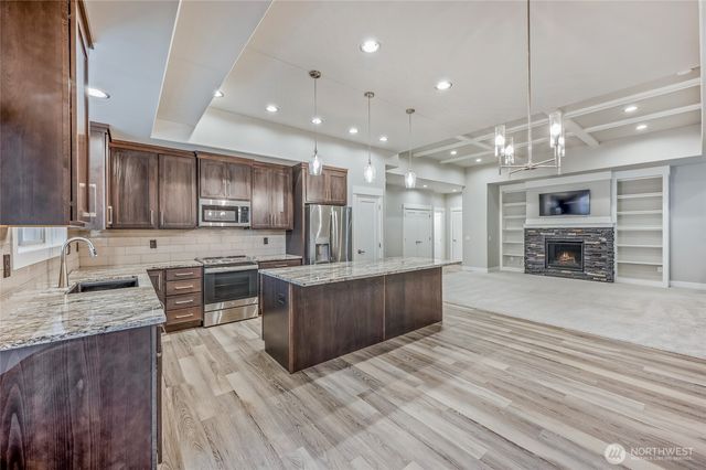 1018 Racine Springs Drive, Wenatchee, WA 98801