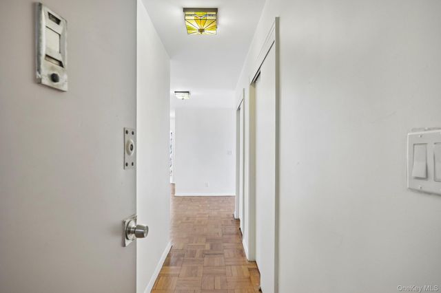 266 Pelham Road 6H, New Rochelle, NY 10805