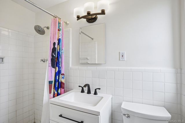 266 Pelham Road 6H, New Rochelle, NY 10805