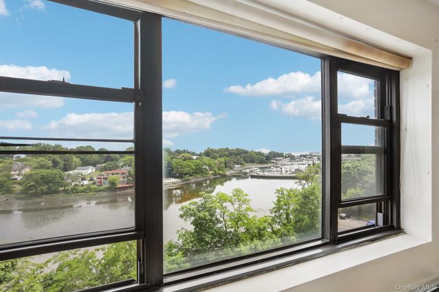 266 Pelham Road 6H, New Rochelle, NY 10805