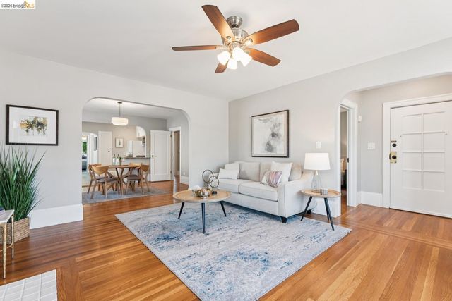 2460 67th AVE, Oakland, CA 94605