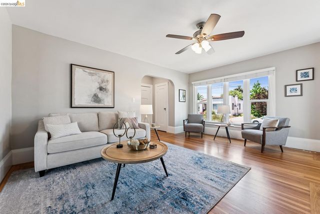 2460 67th AVE, Oakland, CA 94605