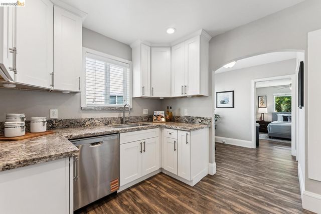 2460 67th AVE, Oakland, CA 94605