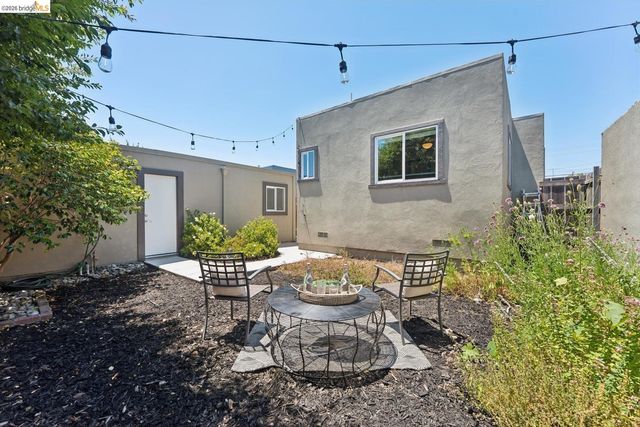2460 67th AVE, Oakland, CA 94605
