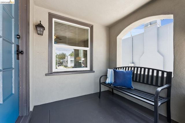 2460 67th AVE, Oakland, CA 94605