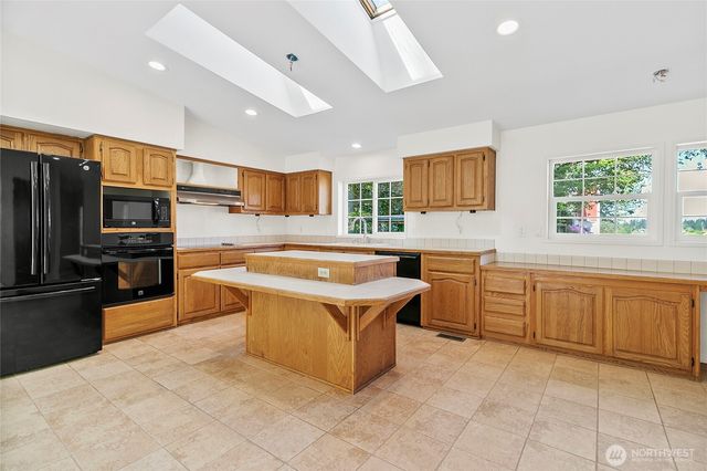 38711 SE 200th Avenue, Auburn, WA 98092