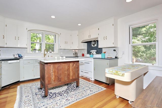 288 Buena Vista Road, New City, NY 10956