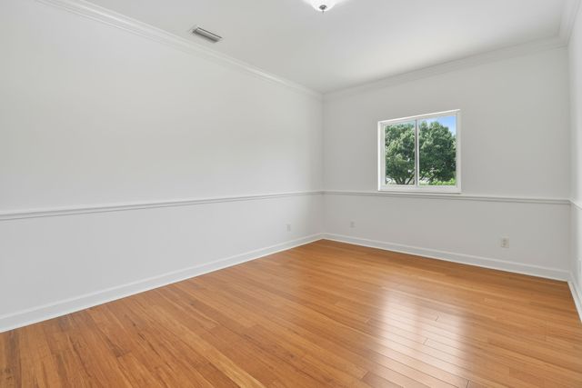 2801 Embassy Drive, West Palm Beach, FL 33401