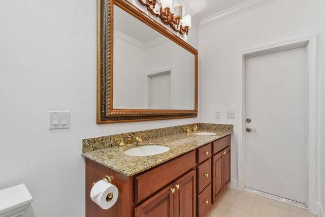 2801 Embassy Drive, West Palm Beach, FL 33401